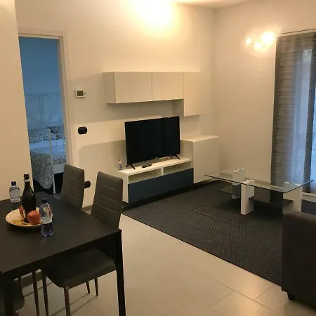 Apart-hotel Alessandra Domaso